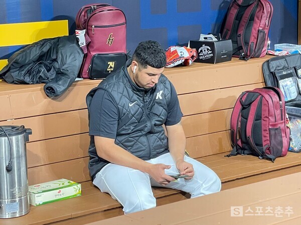 선발등판을 앞둔 후라도(사진=스포츠춘추 배지헌 기자)