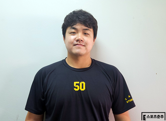 3월 15일 잠실 구장에서 만난 KIA 투수 장현식(사진=스포츠춘추 김종원 기자)