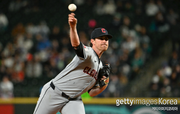 최근 팔꿈치 부상으로 전력에서 이탈한 셰인 비버(사진=게티이미지코리아)