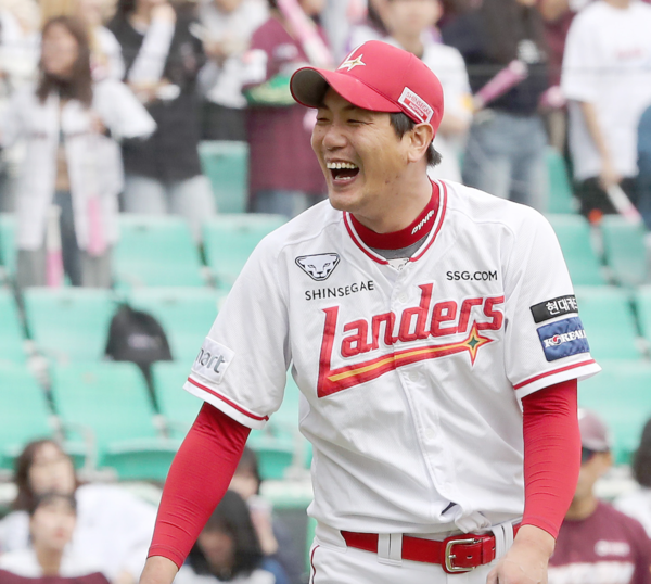 개인 161승 고지를 밟은 김광현(사진=SSG)