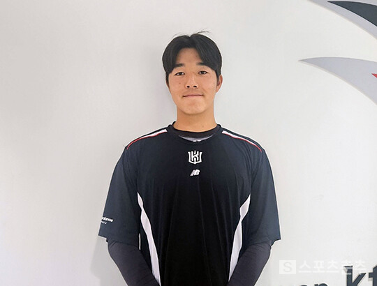 12일 SSG전을 앞두고 취재진과 만난 KT 신인 육청명(사진=스포츠춘추 김종원 기자)