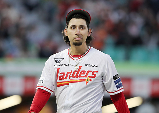 SSG 우완 로버트 더거가 반등을 노린다(사진=SSG)