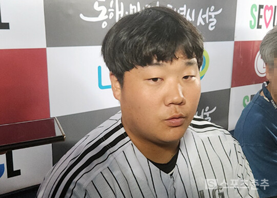 16일 롯데전 종료 후 취재진과 만난 LG 김범석(사진=스포츠춘추 김종원 기자)