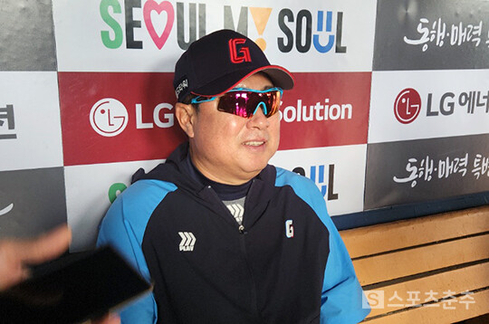 16일 LG전을 앞두고 취재진과 만난 김태형 롯데 감독(사진=스포츠춘추 김종원 기자) 
