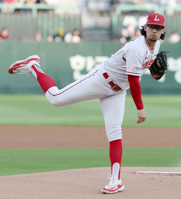 18일 KIA전에 등판한 더거(사진=SSG)