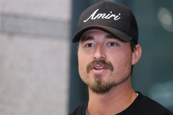 두산 베어스 새 외국인 투수 발라조빅 입국(사진=두산)