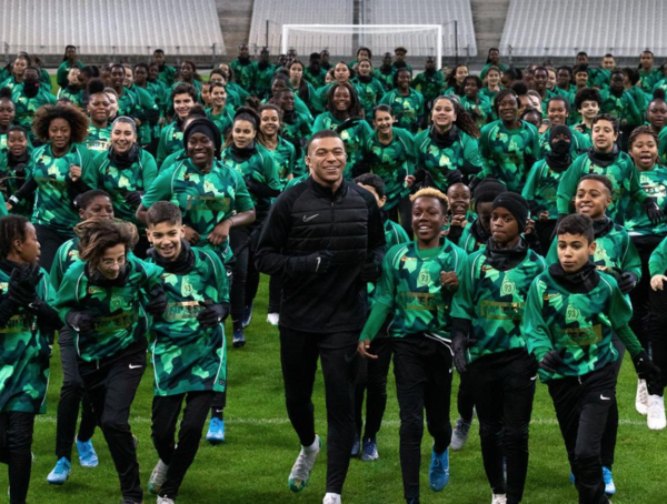 나이키와 함께한 음바페의 '본디 드림스' 행사 (사진=음바페 SNS)