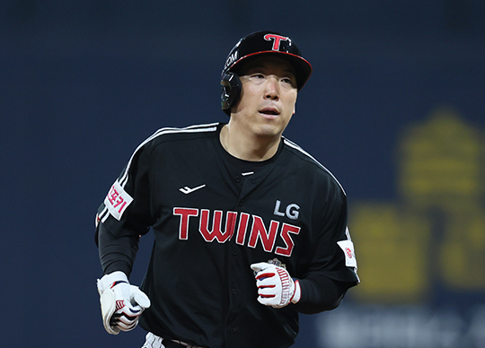 프로야구선수협회장 김현수(LG)가