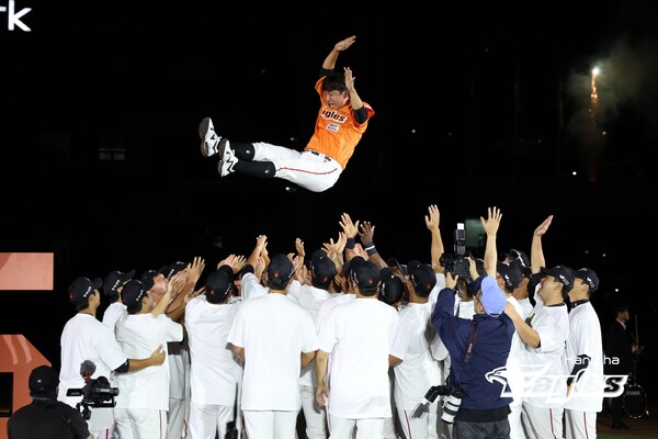 굿바이! 정우람(사진=한화)