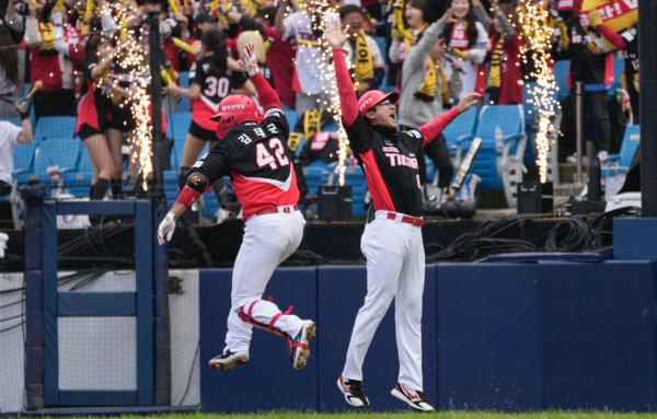 만루홈런을 터뜨린 김태군(사진=KIA)