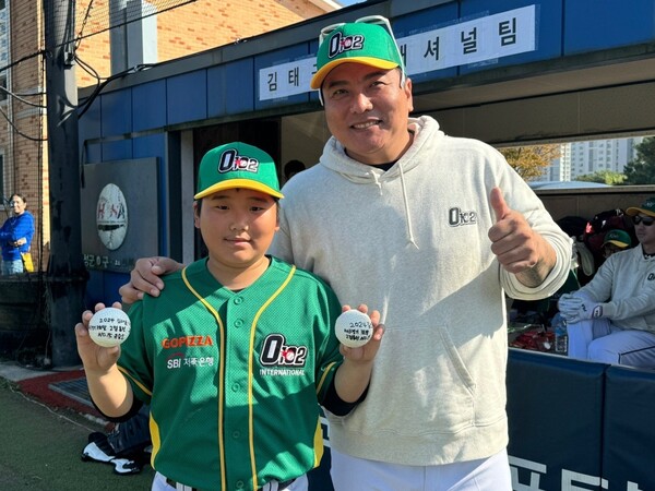 김태균 야구캠프 인터내셔널팀과 일본 도쿄 밤바아다 주니어팀이 함께한 한일교류전(사진=티케이오시비)