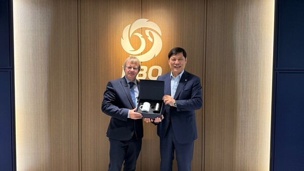 디트리치 체코 야구협회장이 KBO를 예방했다(사진=KBO)