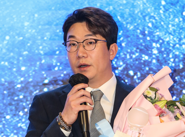 양현종이 선수협 13대 회장에 올랐다. 사진은 2022년 열린 시상식 당시 장면(사진=KIA)