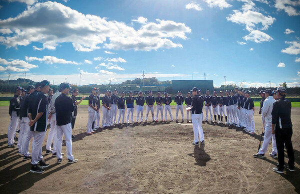 이강철 감독이 지휘한 마무리 캠프(사진=KT)