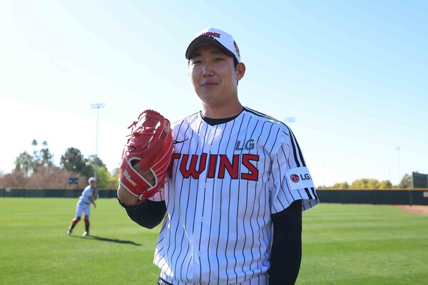 스프링캠프에서 훈련하는 손주영(사진=LG)