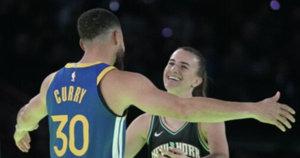 커리와 이오네스쿠의 지난해 3점슛 대결.