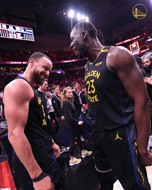 극적으로 2라운드 티켓을 손에 쥔 골든스테이트(사진=골든스테이트 워리어스 SNS)