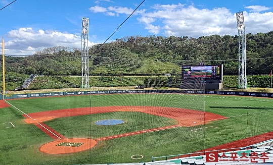 울산 문수야구장 전경(사진=스포츠춘추 DB)