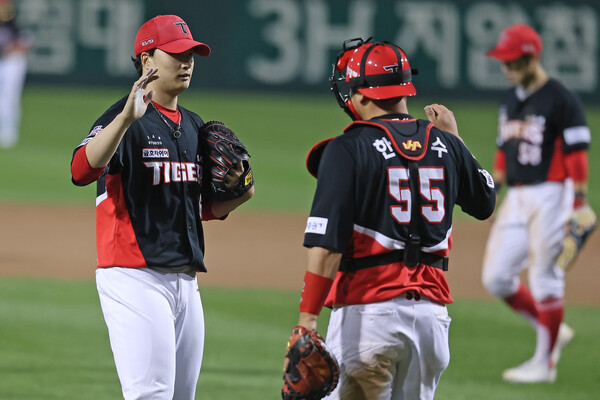 KBO 세이브 역사를 새로 쓰는 정해영(사진=KIA)