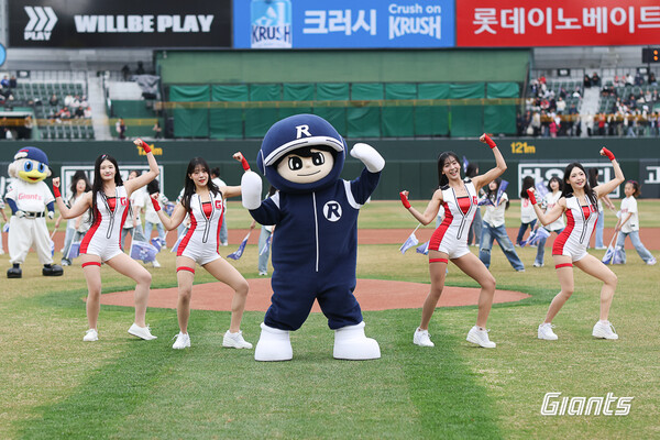 세방전지 캐릭터 로켓보이(사진=롯데)