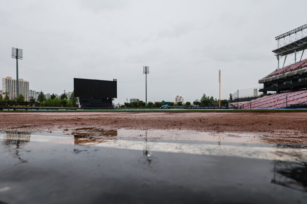 KBO 5경기가 모두 취소됐다. 사진은 비에 젖은 광주 기아 챔피언스필드(사진=KIA)