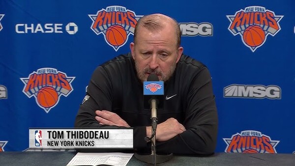 최근 해고당한 톰 티보도 뉴욕 닉스 감독(사진=NBA 중계화면)