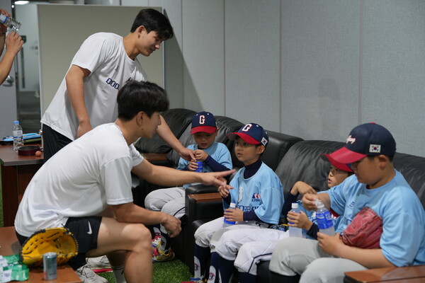 한국프로야구선수협회와 키움 히어로즈는 6월 16일 고척스카이돔에서 유소년 야구클리닉 '두드림(DODREAM)'을 개최했다(사진=선수협)