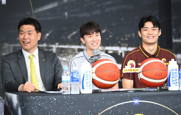 조상현 감독 & 양준석 & 유기상(사진=LG)