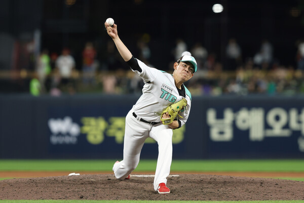 KIA 타이거즈 신인 투수 성영탁이 데뷔 후 15.2이닝 연속 무실점 행진으로 구단 최다 기록을 새로 썼다(사진=KIA)