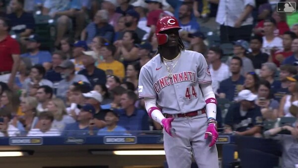 최근 경기중 구토 증세를 보인 엘리 데 라 크루즈(사진=MLB.com)