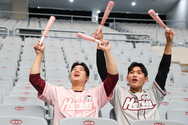 키움은 28일(토) 오후 5시 서울 고척스카이돔에서 열리는 삼성 라이온즈와의 경기에서 '영웅춘배DAY' 행사를 진행한다(사진=키움)