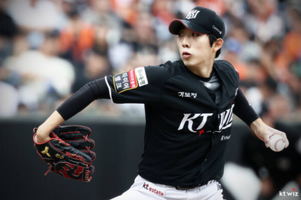 시즌 9승을 올린 오원석(사진=KT)