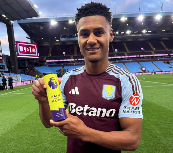 맨유가 이번 여름 이적시장에서 공격수 영입을 추진하고 있으며, 빅토르 요케레스가 아스널행을 결정한 이후 빌라의 왓킨스를 새로운 타깃으로 설정했다(사진=올리 왓킨스 SNS)