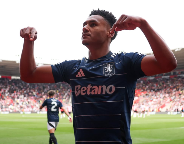 맨유가 이번 여름 이적시장에서 공격수 영입을 추진하고 있으며, 빅토르 요케레스가 아스널행을 결정한 이후 빌라의 왓킨스를 새로운 타깃으로 설정했다(사진=올리 왓킨스 SNS)