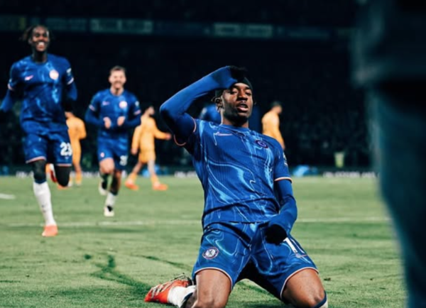 아스널이 첼시의 윙어 노니 마두에케와 연봉 등 개인 조건을 타결하며 런던 라이벌 간 이적이 성사될 가능성이 높아지고 있다(사진=마두에케 SNS)