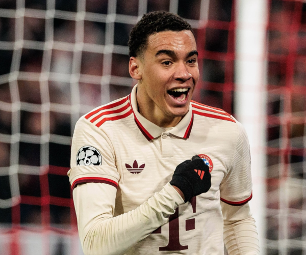 바이에른 뮌헨은 7월 7일(한국시간) 무시알라가 왼쪽 종아리뼈 골절과 발목 탈구 진단을 받았다고 발표했다(사진=자말 무시알라 SNS)