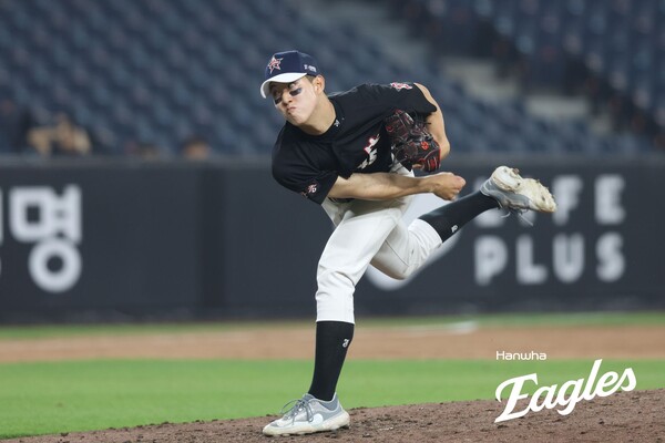 투수 1순위 후보로 거론되는 장충고 문서준(사진=한화)