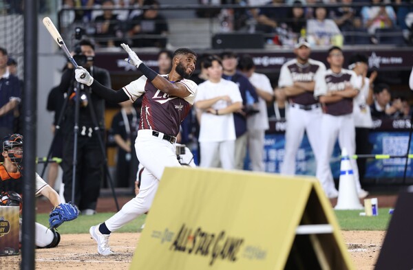 정규시즌 홈런 1위 르윈 디아즈(삼성 라이온즈)가 올스타전 홈런더비에서도 정상에 올랐다(사진=삼성)