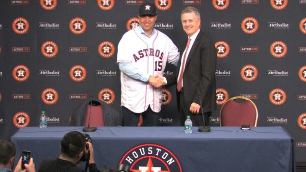 제프 르나우는 휴스턴 전성시대를 열었지만, 각종 논란과 부정행위로 해임됐다(사진=MLB.com)