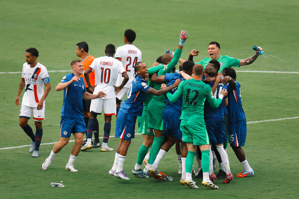 첼시가 유럽 챔피언스리그 우승팀인 파리생제르맹(PSG)을 완파하며 FIFA 클럽 월드컵 정상에 올랐다(사진=첼시 SNS)