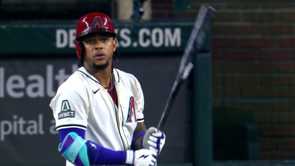 빈집털이를 당한 마르테(사진=MLB.com 방송화면)