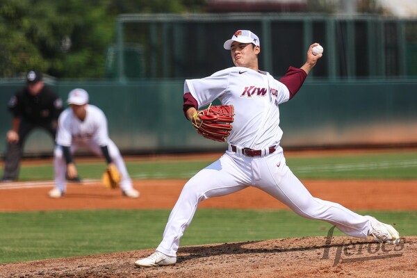 2025 드래프트 전체 1순위로 키움에 입단한 정현우(사진=키움)