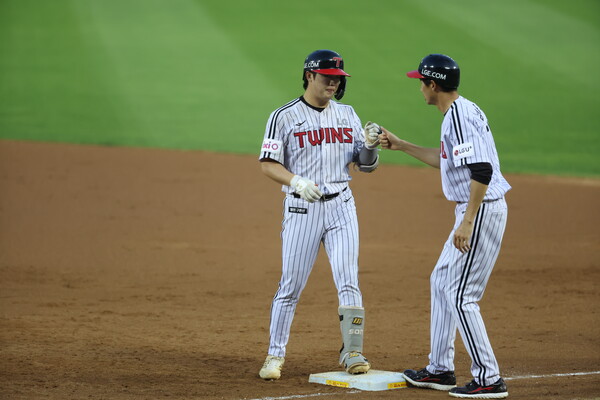 지난 29일 잠실야구장에서 결승타를 날린 손용준. (사진=LG 트윈스)