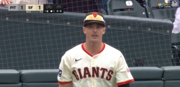 트레이드로 샌프란시스코를 떠나 캔자스시티로 향하는 외야수 마이크 야스트렘스키. (사진=MLB.com 캡쳐) 