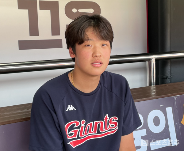 롯데 1차지명 신인 이민석(사진=스포츠춘추 배지헌 기자)