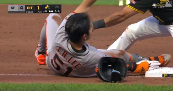 2타점 3루타를 날린 이정후. (사진=MLB 중계 캡쳐)