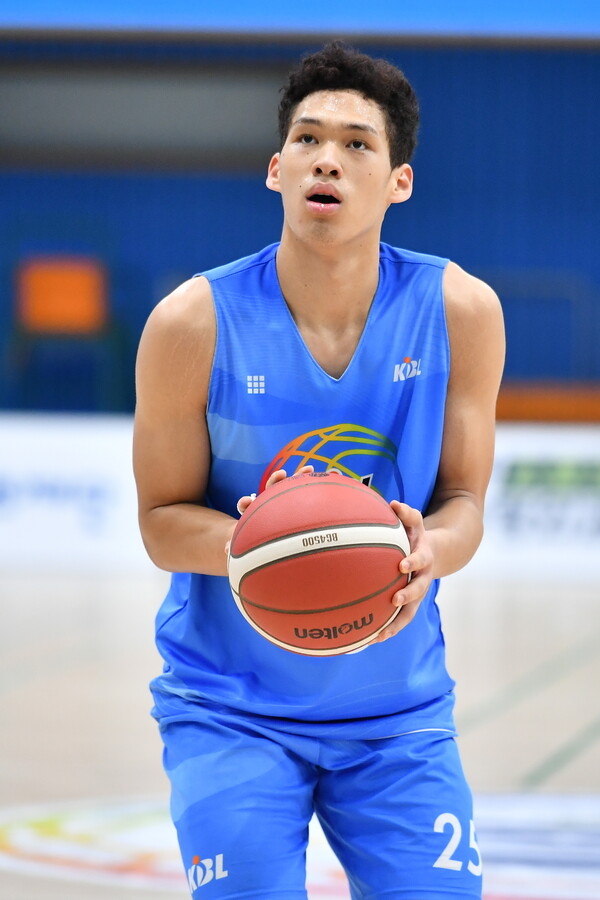 SK에서 뛰게 된 에디 다니엘. 사진 | KBL