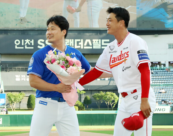 오승환의 은퇴투어가 인천 SSG 랜더스필드에서 본격 시작했다(사진=SSG)