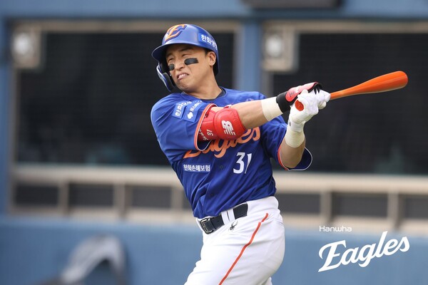 8일 LG전에 리드오프로 선발 출장한 한화 손아섭 (사진=한화 이글스)