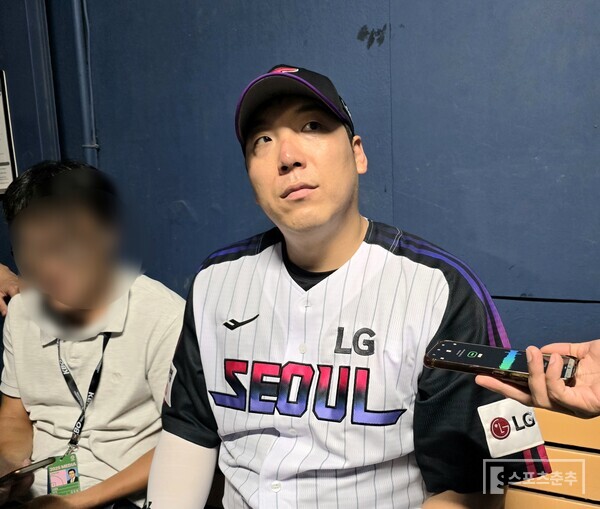 8일 KBO 통산 2500개 안타를 기록한 김현수. (사진=스포츠춘추 황혜정 기자)